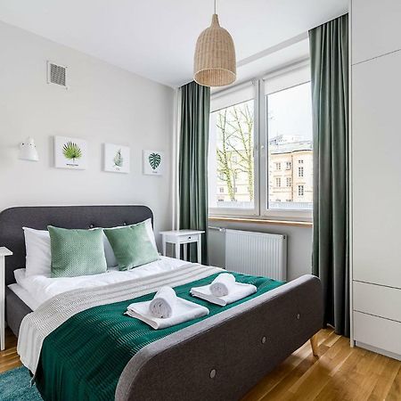 Teatr Wielki 2-Bedroom Apartment Varsavia Esterno foto